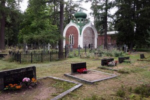 20150806_finl_kyrkogard1w